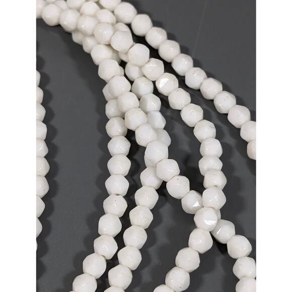 Vintage White Glass Faceted bead Multi Strand Layered Statement Neckalce 22" - Picture 7 of 14